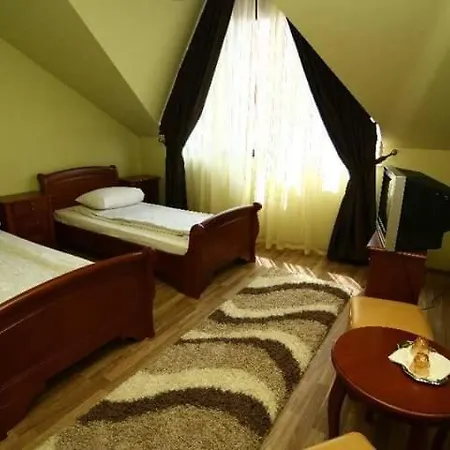 Montana Hotel